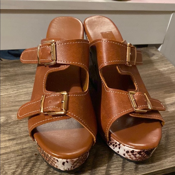 Brown Double-Buckle Women's Sandals - Picture 1 of 9